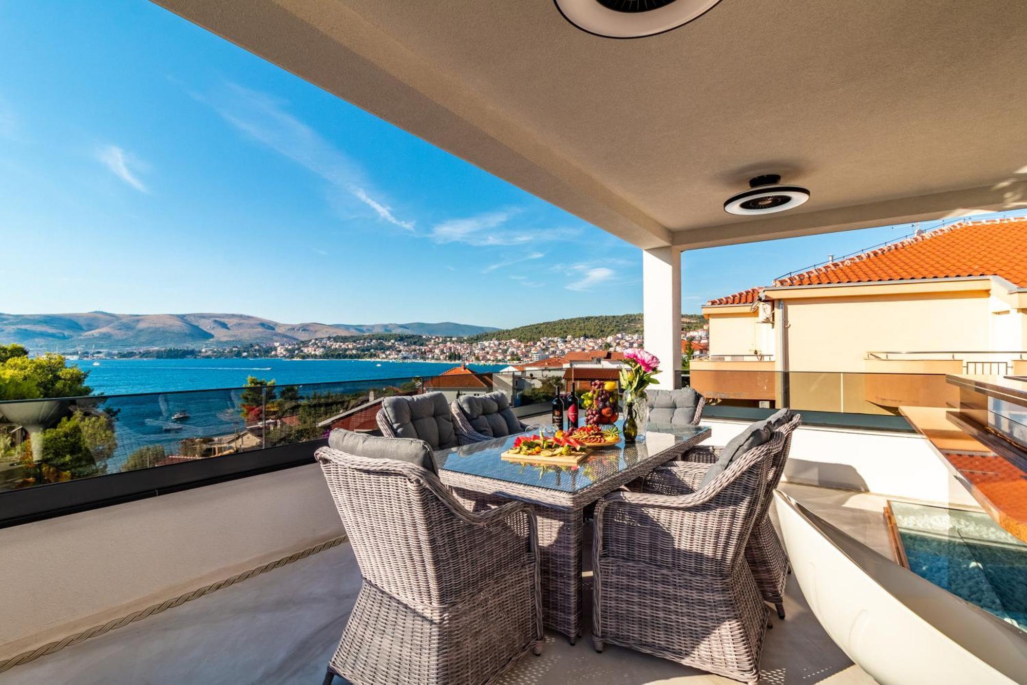 Beach Villa Valentina Трогир Номер фото